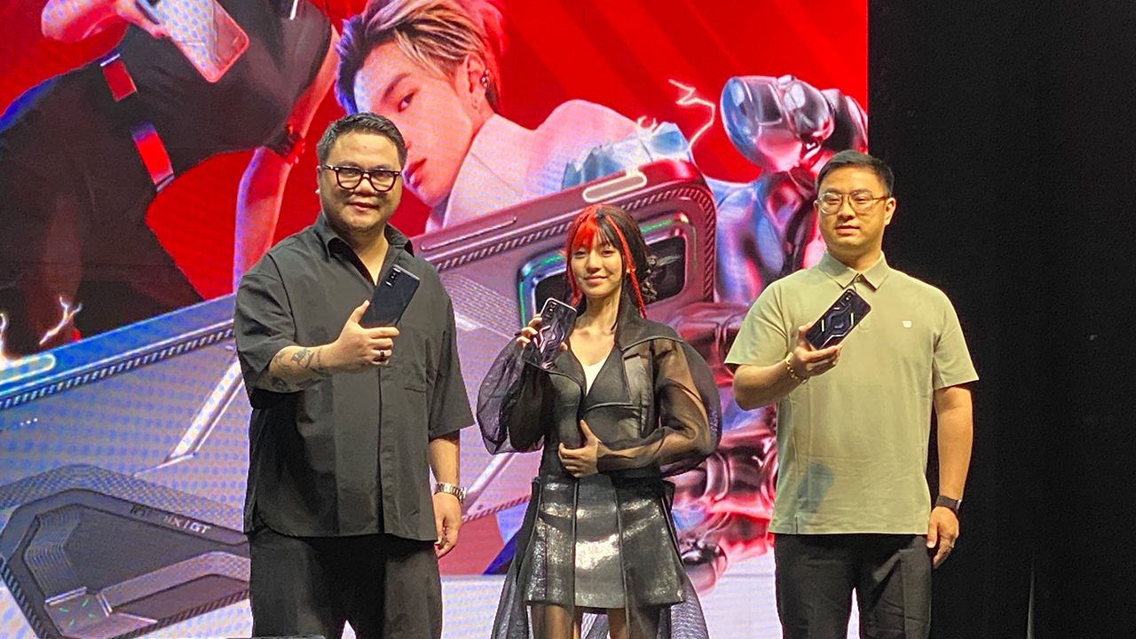 Infinix GT 30 Pro hadir di Indonesia sebagai AI Gaming Phone terbaru dengan performa tinggi, layar 144Hz, GT Trigger, dan desain mecha stylish.