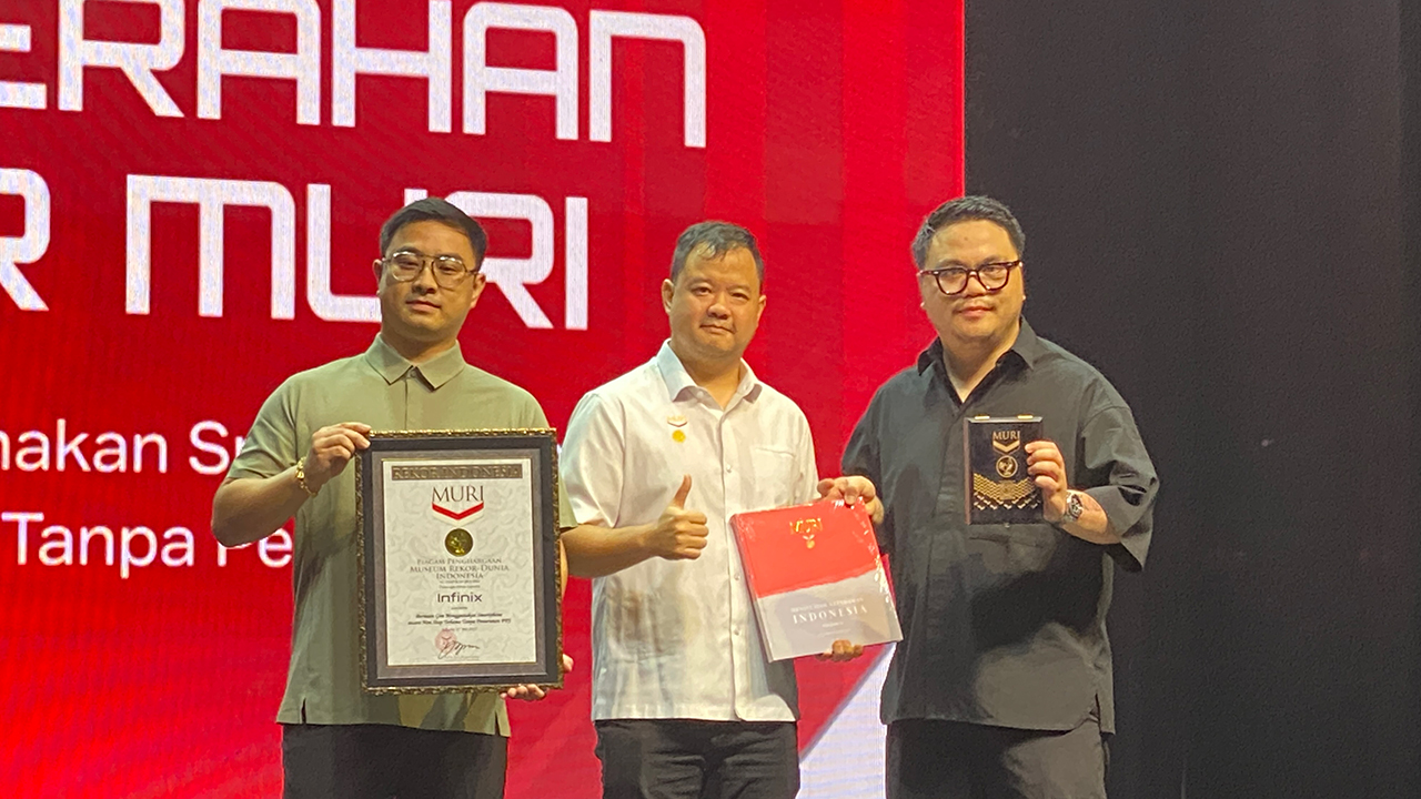 Infinix GT 30 Pro hadir di Indonesia sebagai AI Gaming Phone terbaru dengan performa tinggi, layar 144Hz, GT Trigger, dan desain mecha stylish.