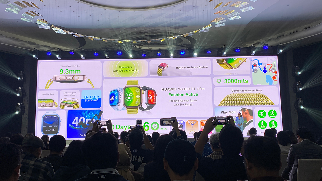 Temukan smartwatch stylish dan inovatif HUAWEI Watch Fit 4 Series. Lengkap dengan fitur olahraga, kesehatan, dan baterai tahan lama.