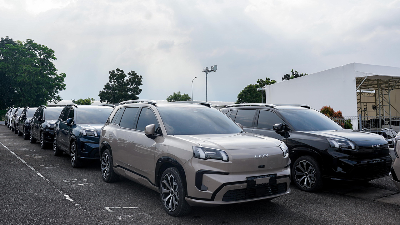 AION Indonesia mulai rakit lokal AION V, SUV listrik pintar dan kirim 500 unit pertama mulai Juni 2025. Biaya lebih efisien, waktu pengiriman super cepat.