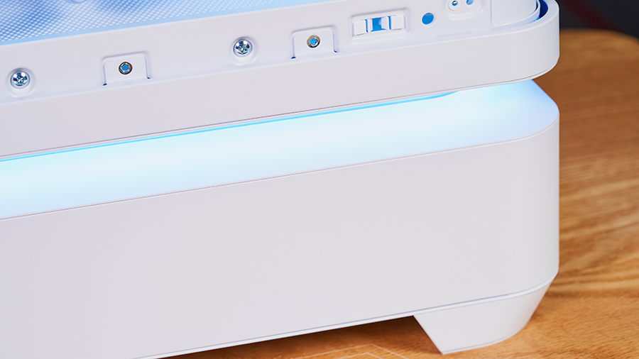 ASUS Prime AP202 hadir sebagai case microATX elegan dengan aliran udara optimal, jendela kaca panoramic, dan dukungan kipas ARGB. Ideal untuk semua kebutuhan PC.