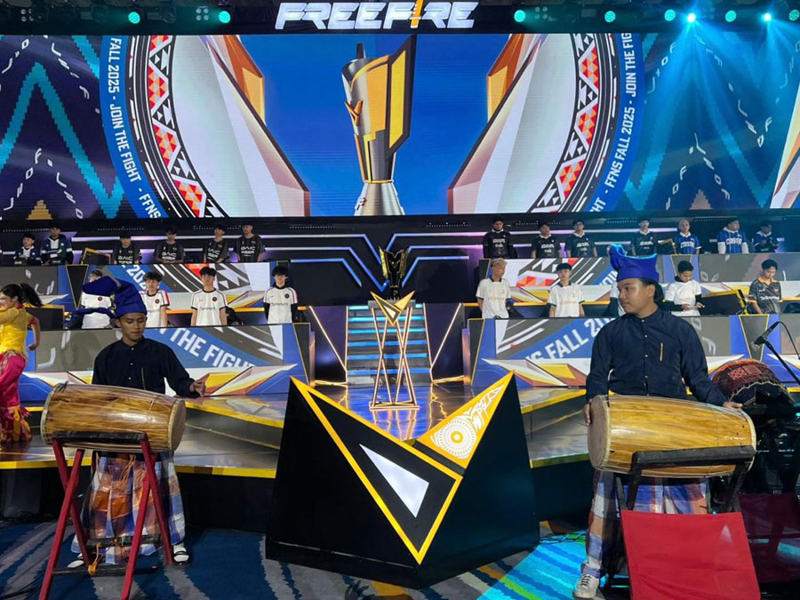 FFNS 2025 Grand Finals digelar di Makassar, hadirkan 12 tim terbaik dan budaya lokal. Pemenang akan mewakili Indonesia di FFWS SEA Fall 2025.