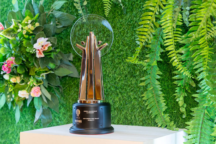 Green SM raih Green Leadership Award di AREA 2025 berkat inovasi transportasi listrik dan komitmen bangun ekosistem mobilitas hijau di Asia Tenggara.