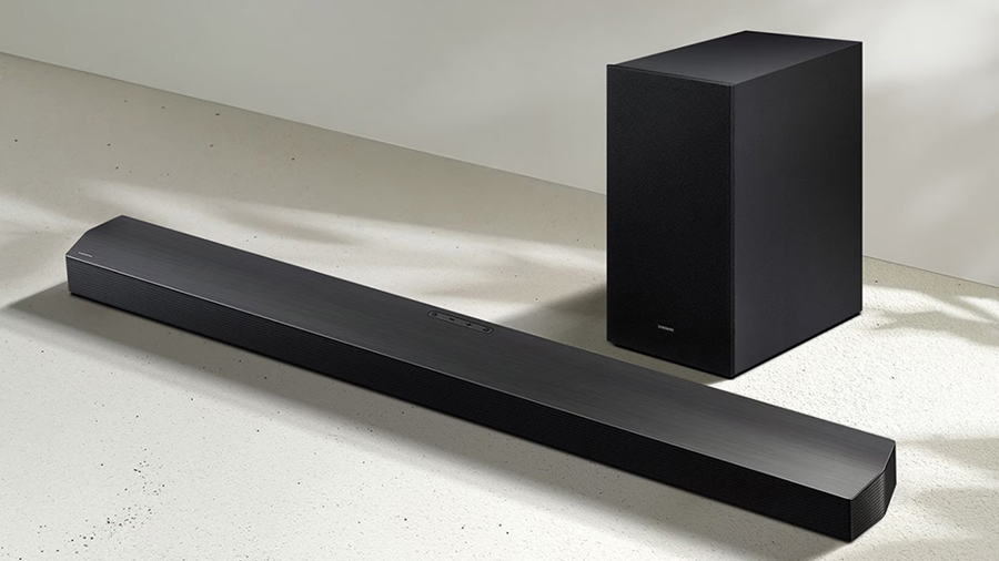 Samsung hadirkan soundbar terbaru Q-series dan B-series dengan AI Sound untuk pengalaman audio sinematik dan desain stylish yang hemat ruang.