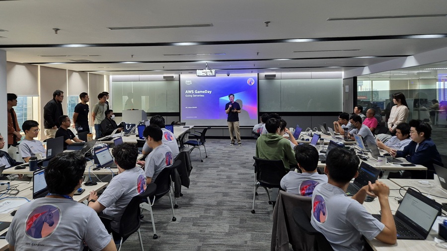 Samsung R&D Indonesia bersama AWS menggelar GameDay Juli 2025 untuk latih developer mengembangkan solusi cloud efisien dan tingkatkan kolaborasi tim.