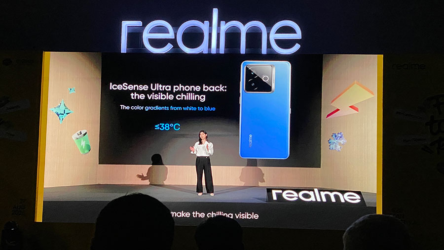 realme hadirkan baterai 15.000mAh dan Chill Fan Phone untuk atasi battery anxiety & overheating demi pengalaman “play hard, last longer”.
