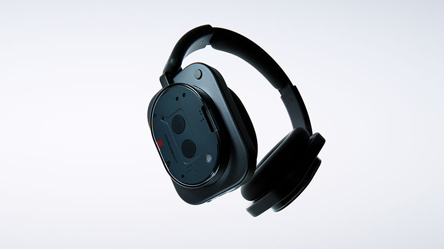 Nothing Headphone (1) hadir di Indonesia lewat Erajaya Digital dengan desain transparan ikonik dan audio premium hasil kolaborasi KEF.