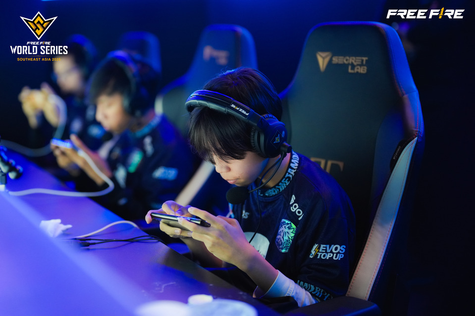 Team Falcons dari Thailand raih kemenangan ganda di FFWS SEA 2025 Fall Bangkok, menjuarai mode Clash Squad dan Battle Royale dengan rekor impresif.