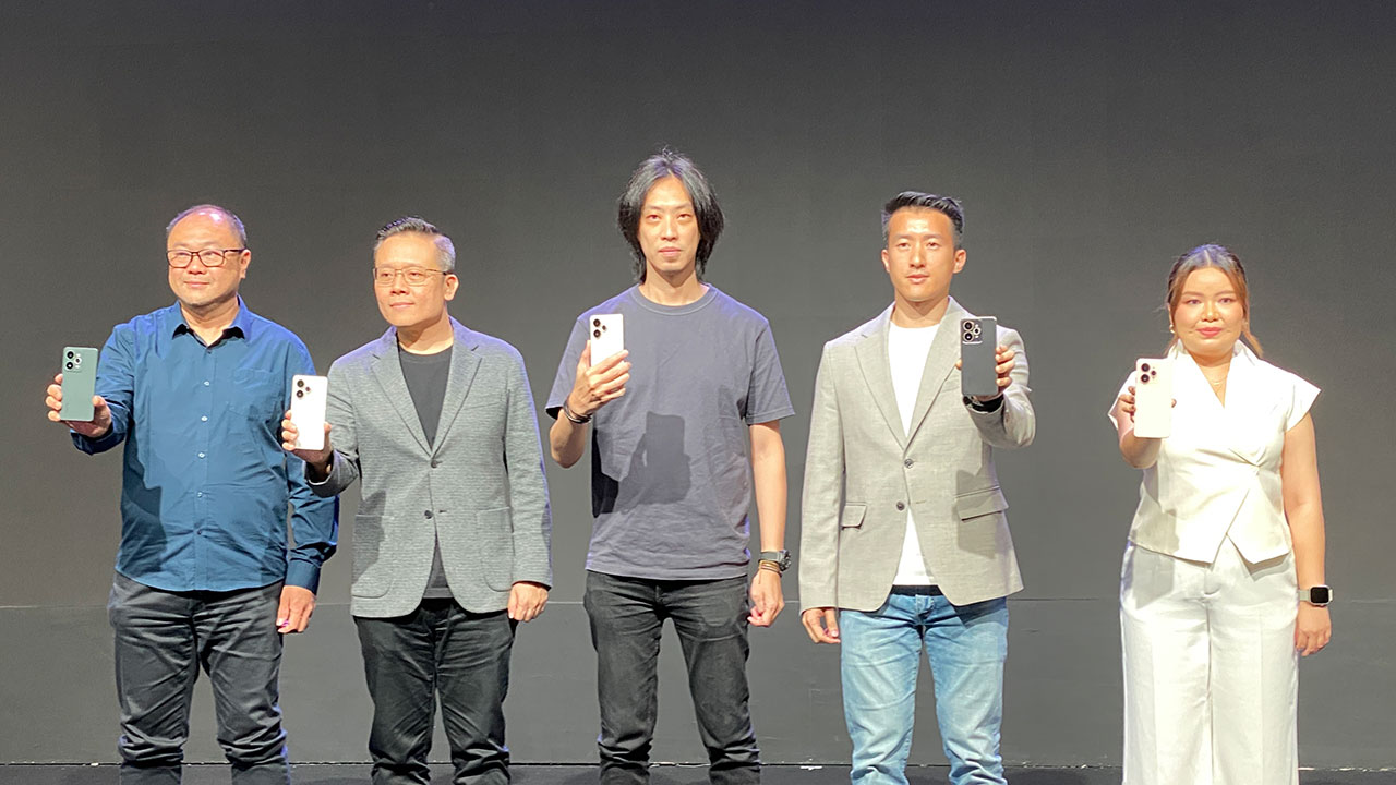 realme 15 Series 5G resmi hadir di Indonesia dengan kamera AI 50MP, performa tinggi, dan desain stylish untuk anak muda yang aktif siang dan malam.