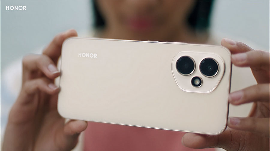 HONOR 400 hadir dengan kamera 200MP, AI Imaging, dan fitur cerdas yang menjadikannya partner ideal untuk mengabadikan momen liburan akhir tahun.