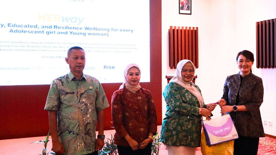 UNICEF, Kimberly-Clark Softex, dan Project HOPE luncurkan program Rp74 miliar untuk mendukung kesehatan perempuan, anak perempuan, dan bayi di Indonesia.