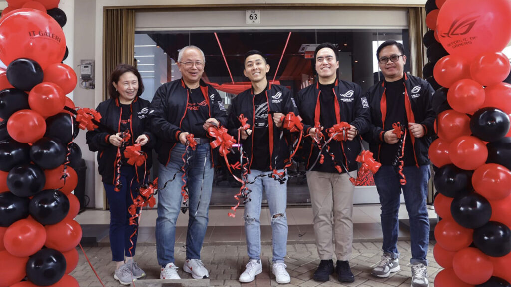 ASUS membuka ROG Exclusive Store di Summarecon Serpong dengan promo menarik, produk lengkap, dan turnamen komunitas berhadiah jutaan rupiah.
