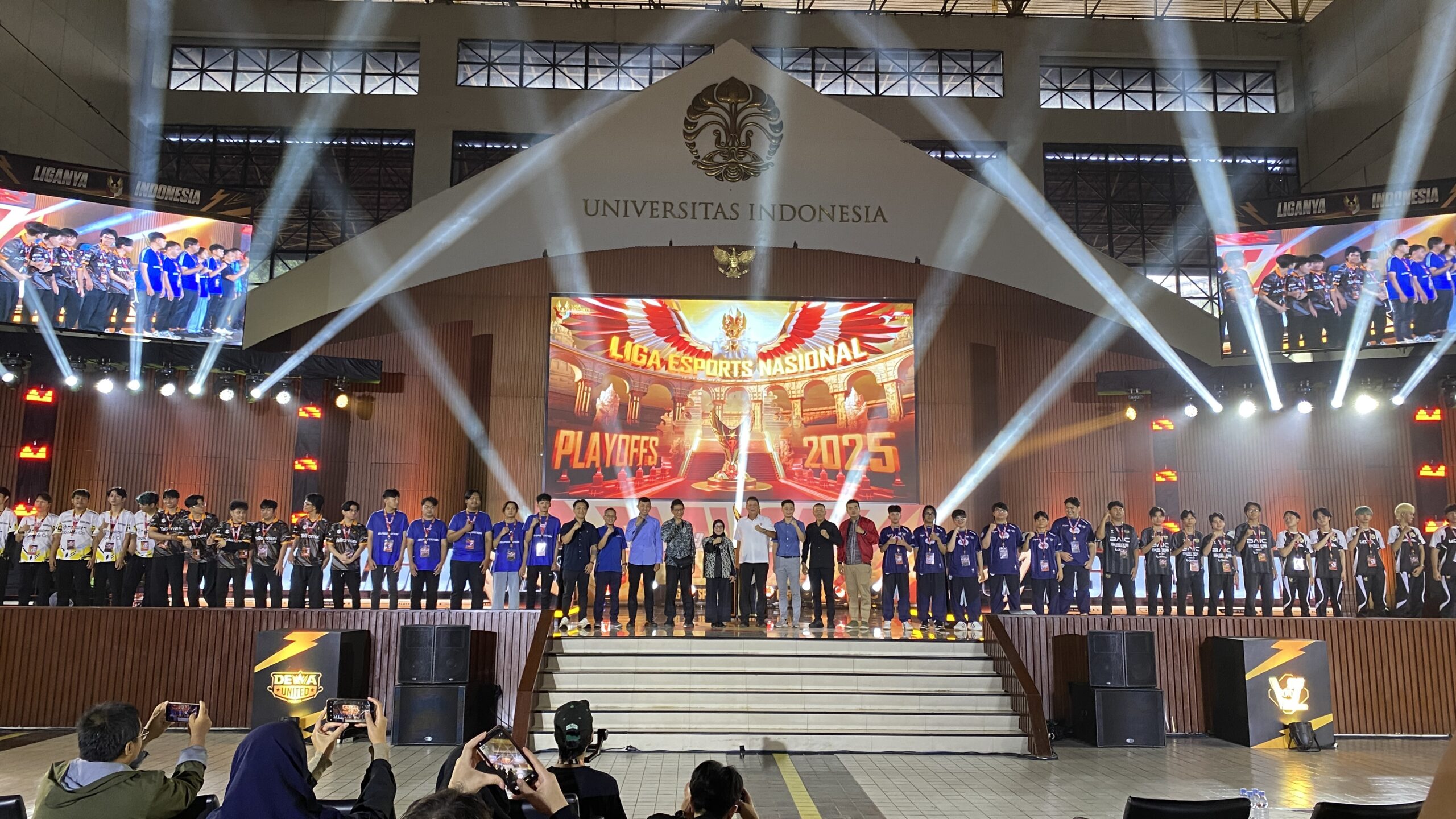 Playoff Liga Esports Nasional 2025 di Universitas Indonesia menghadirkan 6 tim terbaik dan festival esports yang seru! Jangan lewatkan!