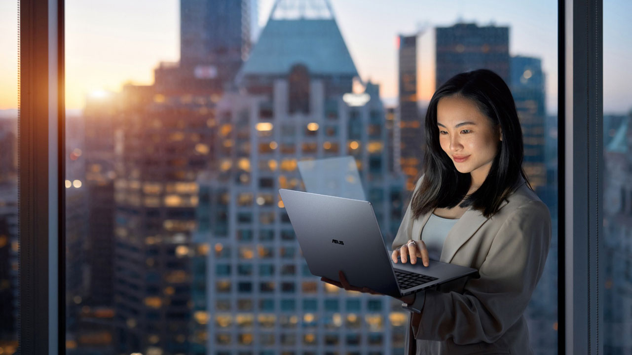 Diumumkan di CES 2026, ASUS ExpertBook PM5 G2 AMD 14/16 inci hadir dengan Ryzen AI hingga 55 NPU TOPS, layar 2.5K 144Hz, MIL-STD-810H, dan keamanan enterprise.