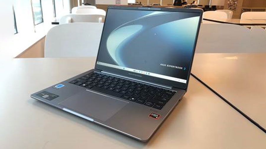 ASUS ExpertBook PM3 hadir dengan Ryzen AI 7 350, layar 2.5K 144Hz, AI on-device, keamanan bisnis, port lengkap, dan baterai 70Wh untuk kerja seharian.