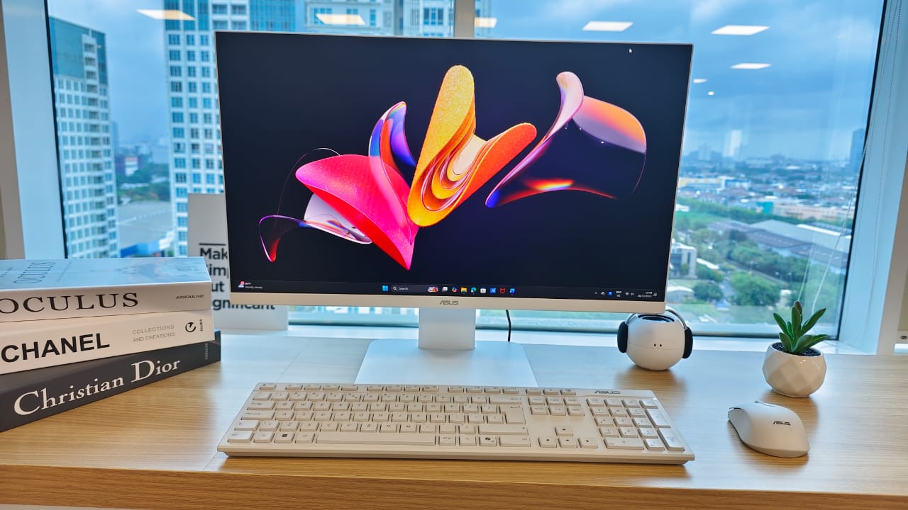 ASUS AiO V440VA hadir dengan Intel Core i7, RAM DDR5 16GB, SSD 1TB, layar IPS 100% sRGB, dan desain rapi tanpa kabel untuk kerja & hiburan.