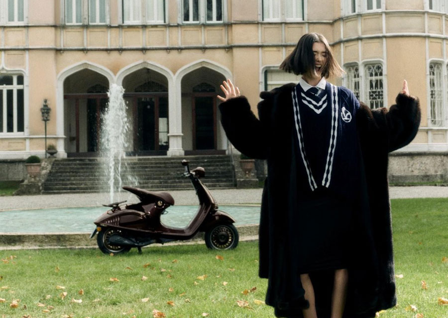 Vespa luncurkan Vespa 946 Horse edisi terbatas sambut Tahun Kuda, sekaligus memperkenalkan In Sella sebagai koleksi fashion terbaru Al Vento.