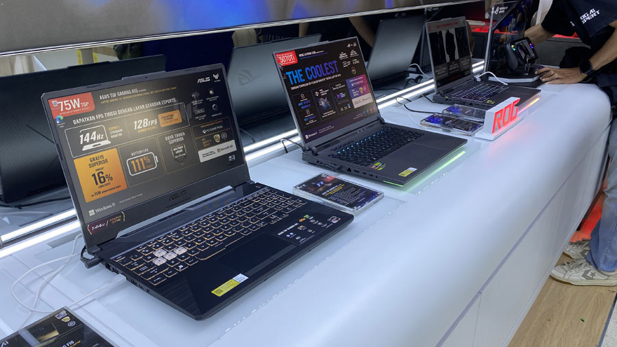 ASUS Exclusive Store hadir di Summarecon Mall Bekasi, tawarkan pengalaman belanja interaktif, promo spesial, dan garansi hingga 3 tahun.