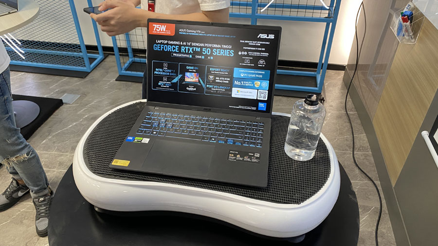 ASUS rekomendasikan laptop tahan banting dengan standar militer, teknologi AI PC terbaru, dan garansi hingga 3 tahun untuk investasi terbaik sebelum 2026.