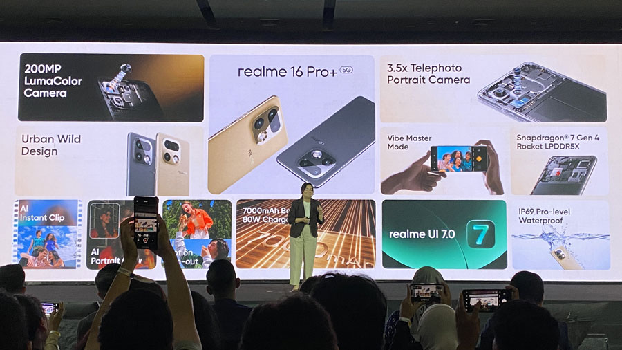 realme 16 Series 5G resmi hadir di Indonesia dengan kamera 200MP, periskop 50MP, baterai 7000mAh, dan performa flagship untuk generasi muda.