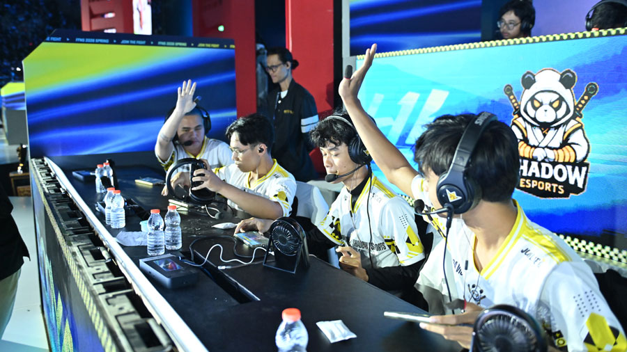 Juan membeberkan kunci ketenangan Shadow Esports, evaluasi permainan, dan target besar tim untuk melaju hingga final EWC.