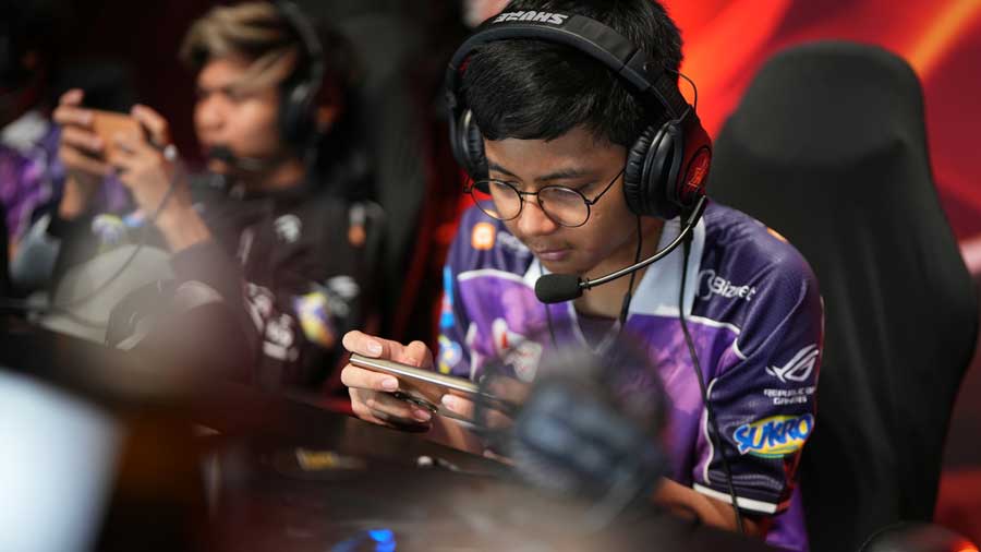 Hasil FFWS SEA 2026 Spring Week 1 belum maksimal bagi Indonesia. ONIC dan Bigetron jadi wakil terbaik, sementara Thailand mendominasi.