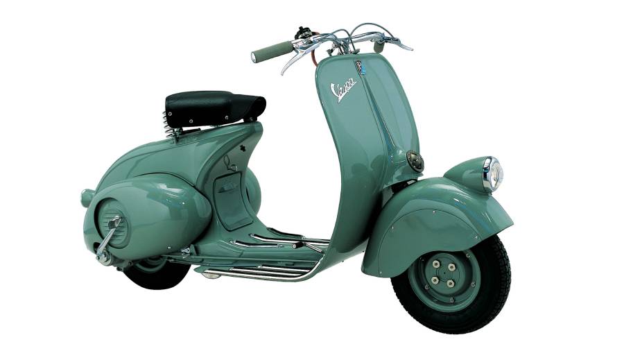 Vespa merayakan 80 tahun perjalanan ikoniknya melalui Vespa 80TH edisi spesial, koleksi anniversary, dan perayaan besar di Roma.