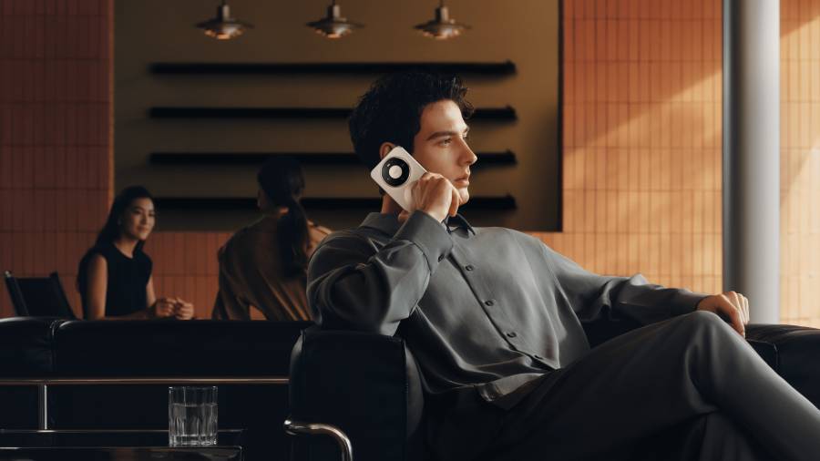 HUAWEI Mate 80 Pro hadir di Indonesia dengan kamera flagship, desain tangguh, fitur AI, baterai besar, dan promo first sale hingga Rp7,5 juta.