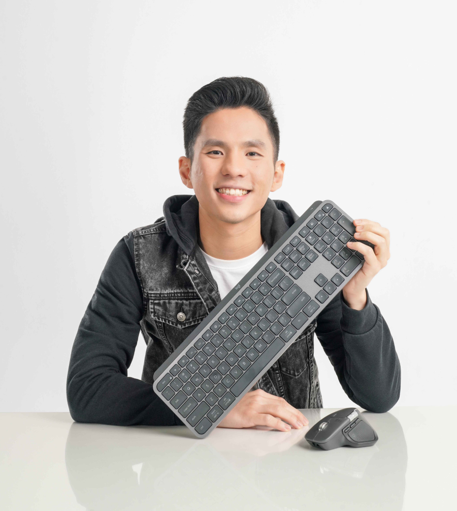 Logitech Indonesia menunjuk Edward Sudjono sebagai MX Ambassador untuk memperkenalkan produktivitas kreatif bersama Logitech MX Series.