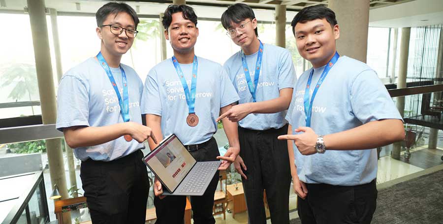 Tim KYGB kembangkan Gesti Talk berbasis AI untuk bantu teman tuli, menginspirasi generasi muda di Samsung Solve for Tomorrow 2026. Saatnya ciptakan solusi AI.