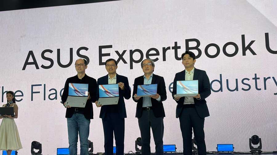 ASUS ExpertBook Ultra hadir sebagai laptop bisnis flagship dengan desain ringan, performa AI, layar OLED 3K, baterai 26 jam, dan keamanan enterprise.
