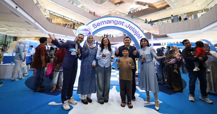 Frisian Flag Indonesia mengajak keluarga membangun kebiasaan sehat dari segelas susu pada momentum World Milk Day 2026.