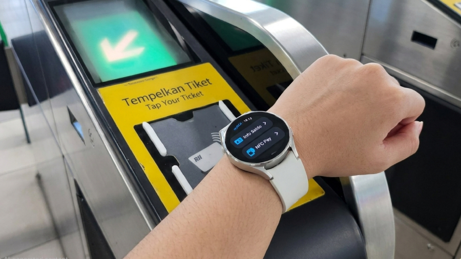 Samsung Galaxy Watch8 kini mendukung NFC Pay lewat myBCA untuk transaksi cepat, praktis, dan aman langsung dari pergelangan tangan.