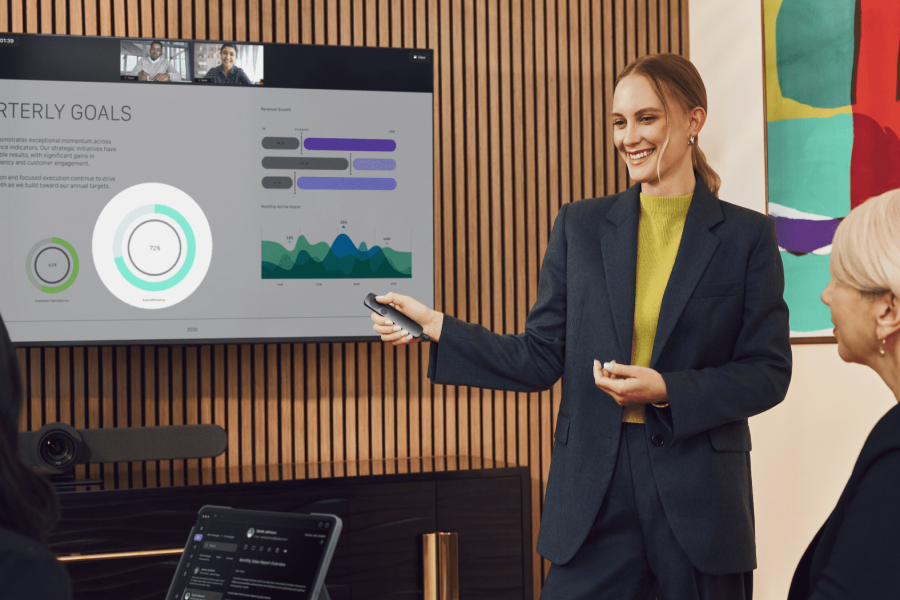 Logitech Spotlight 2 hadir di Indonesia dengan haptics, digital highlighting, koneksi fleksibel, dan baterai tahan hingga 3 bulan.