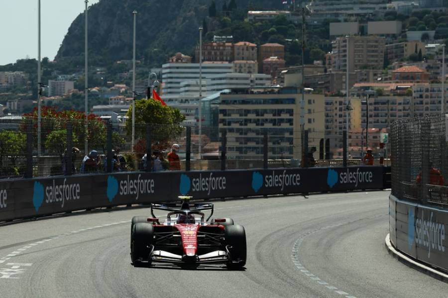 Lewis Hamilton finis P2 di GP Monaco 2026, sementara Charles Leclerc gagal finis setelah mengalami masalah rem di akhir balapan.