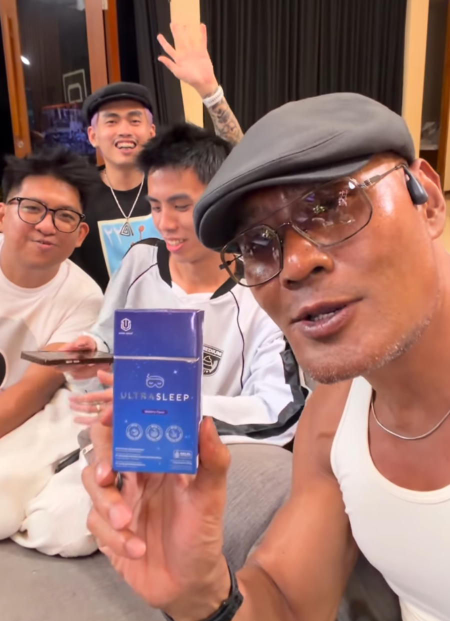 Reza Arap resmi bergabung sebagai owner UltraSleep, brand suplemen serat rasa mixberry yang diklaim membantu kualitas tidur lebih baik.