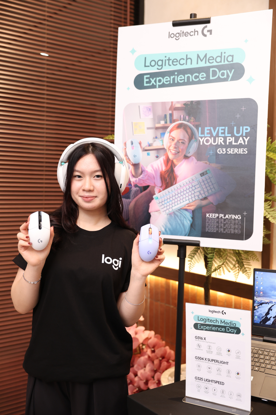 Logitech menghadirkan Media Experience Day dengan 5 zona interaktif, mulai dari gaming, sim-racing, workspace, hingga perangkat kerja.