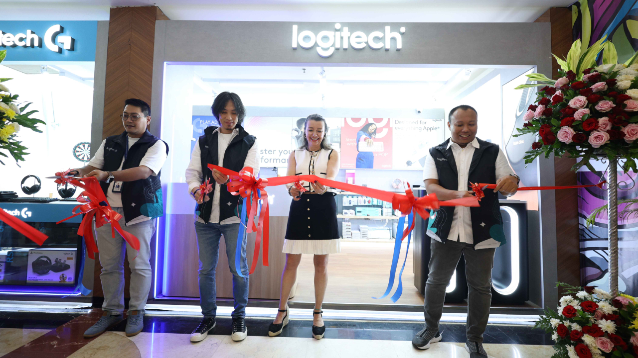 Logitech Experience Store resmi dibuka di Pondok Indah Mall dengan zona interaktif, produk resmi, dan kolaborasi brand lokal.