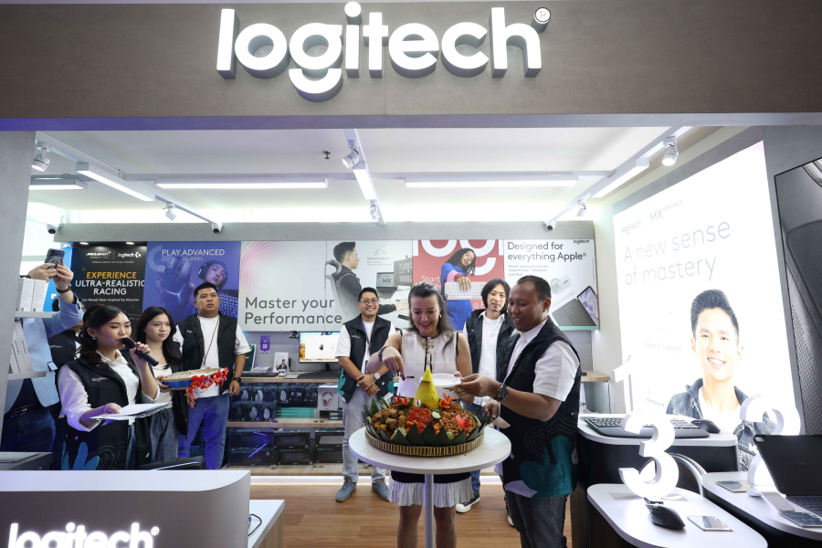Logitech Experience Store resmi dibuka di Pondok Indah Mall dengan zona interaktif, produk resmi, dan kolaborasi brand lokal.