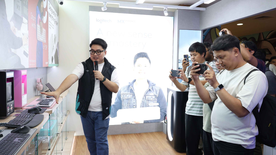 Logitech Experience Store resmi dibuka di Pondok Indah Mall dengan zona interaktif, produk resmi, dan kolaborasi brand lokal.