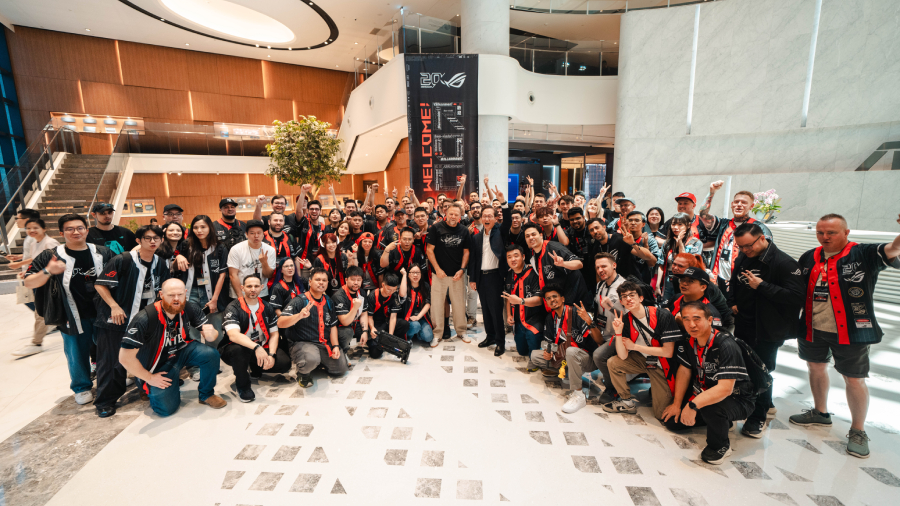 ROG merayakan 20 tahun inovasi melalui ROG Homecoming di Taiwan bersama 70 penggemar loyal, termasuk dua perwakilan dari Indonesia.