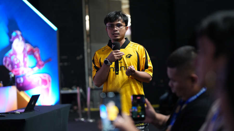 ONIC masih menjalani proses adaptasi di FFWS SEA 2024 Fall, termasuk mengatasi kendala komunikasi Poom dan mematangkan roster baru.