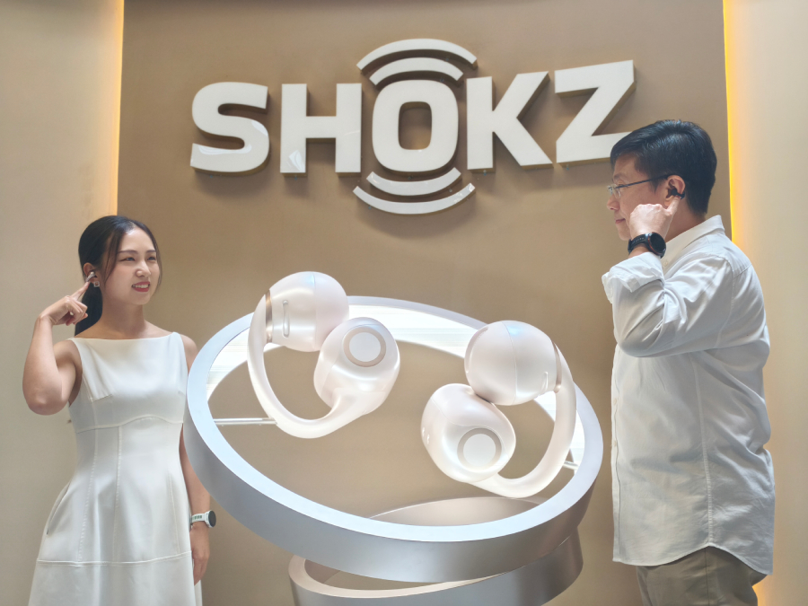 Shokz OpenDots 2 resmi hadir di Indonesia dengan desain open-ear, Bassphere 2.0, Dolby Audio, serta harga Rp3.999.000.