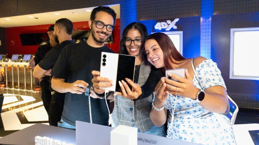 Samsung memperkuat kepemimpinan foldable di Indonesia lewat Galaxy Z Fold8 Series dengan desain baru, Flex Titanium, Galaxy AI, dan fitur produktivitas.