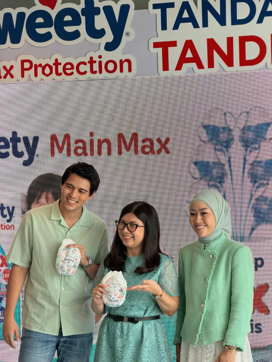 Sweety Max Protection hadir dengan 6 lapisan Super Absorbent Gel menjaga kulit tetap kering, dukung anak aktif bermain tanpa khawatir bocor.