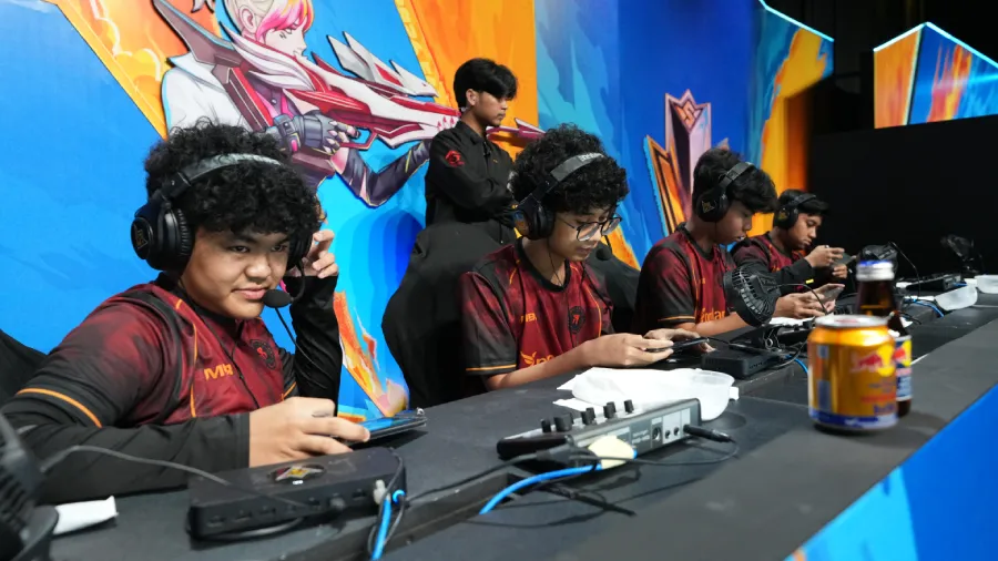 MBR Omega ungkap strategi FFNS tak bisa langsung diterapkan di FFWS SEA 2026 Fall karena perbedaan macro, rotasi, dan pengambilan keputusan