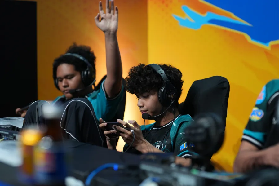 RRQ Kazu sempat kehilangan identitas permainan akibat masalah mental sebelum bangkit dan lolos ke Grand Finals FFWS SEA 2026 Fall.
