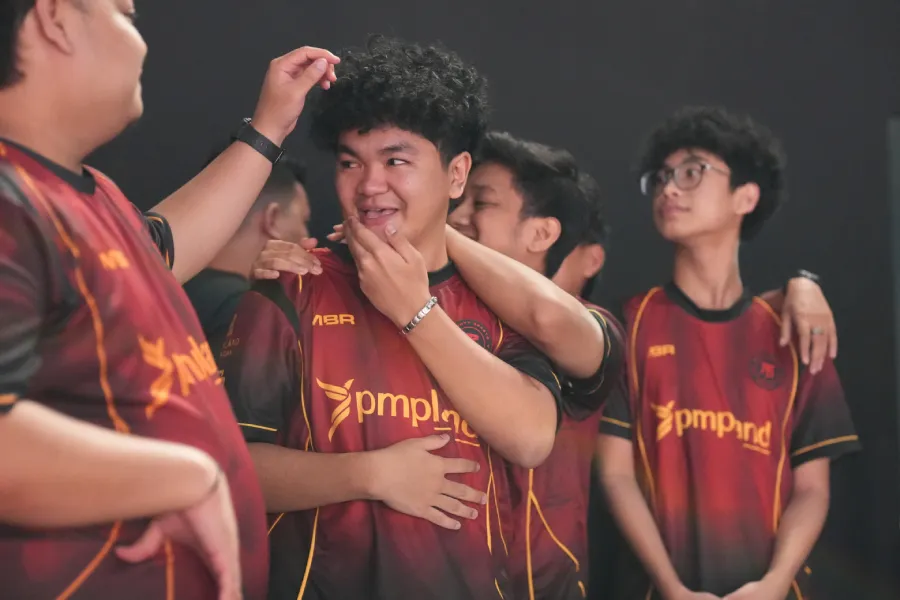 MBR Omega siap tampil lebih berani dalam perebutan drop zone di Grand Finals FFWS SEA 2026 Fall demi mengejar 110 poin dan Champion Rush.