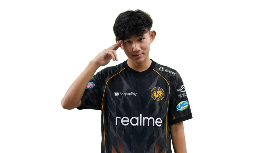RRQ Kazu memproyeksikan Jeek sebagai sniper di FFWS SEA 2026 Fall. Eks pemain Academy itu kini menjalani adaptasi menuju level kompetisi SEA.