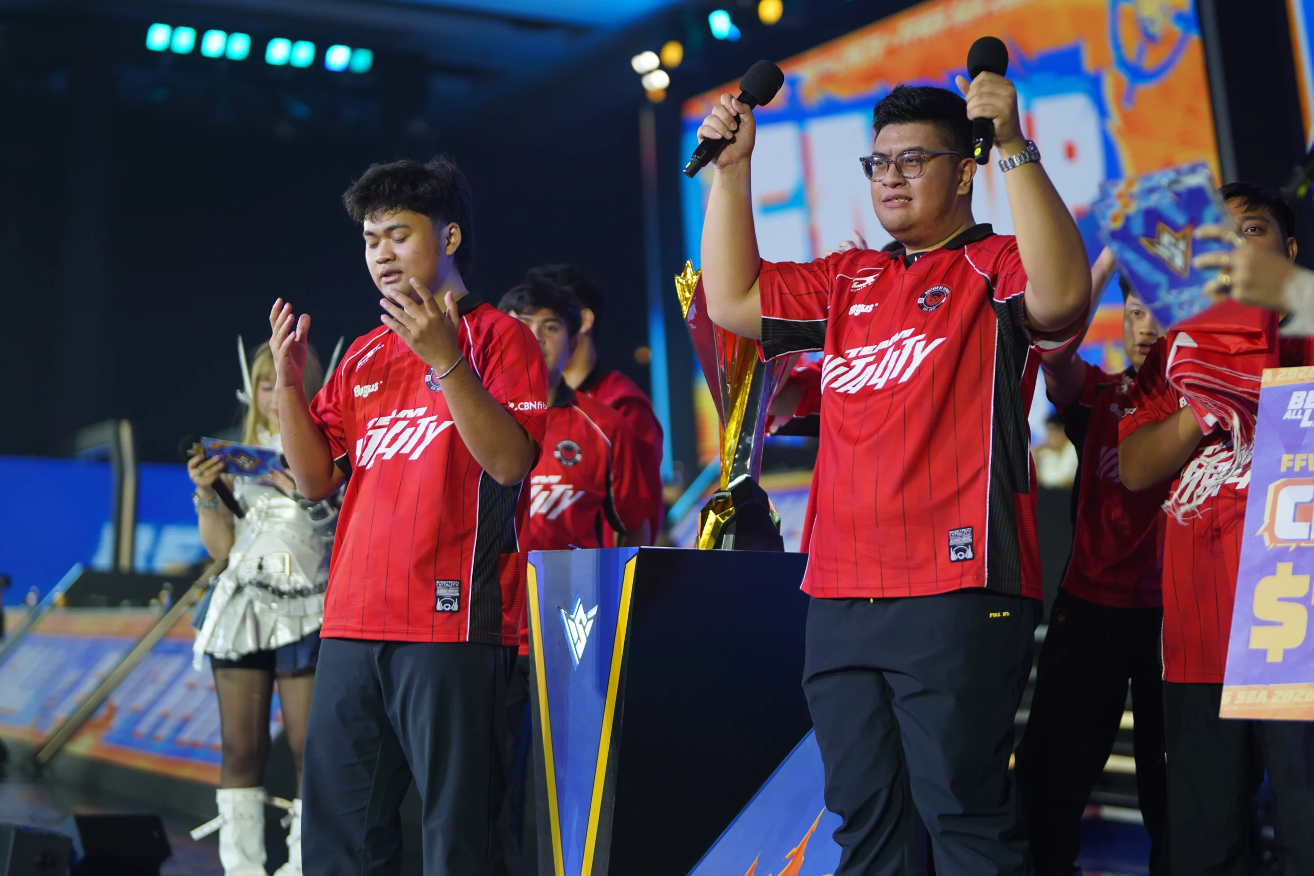 Bigetron mengubah rasa kecewa akibat penalti menjadi motivasi hingga meraih Booyah dan gelar juara FFWS SEA 2026 Fall di Game 12.